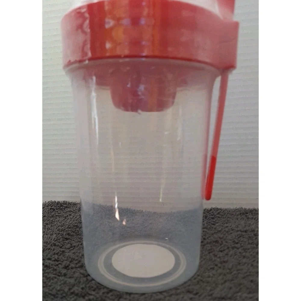 NEW Set Of 2 Target Cereal Cup Or Salad Cup With Separate Compartment & Spoon‎